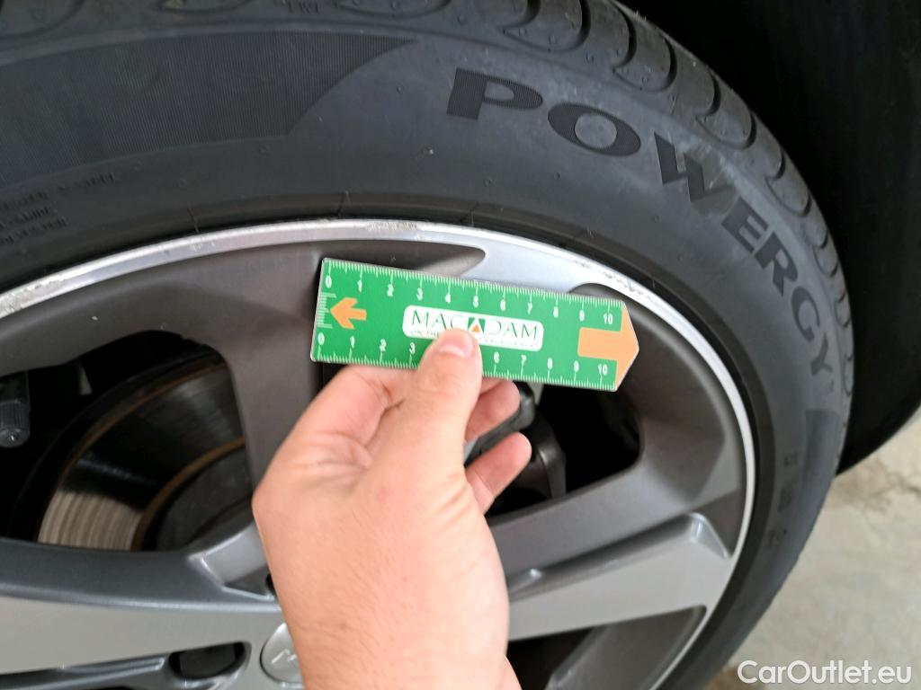  Peugeot  308  GT Line 1.2 PureTech 130CV BVA8 E6dT #9