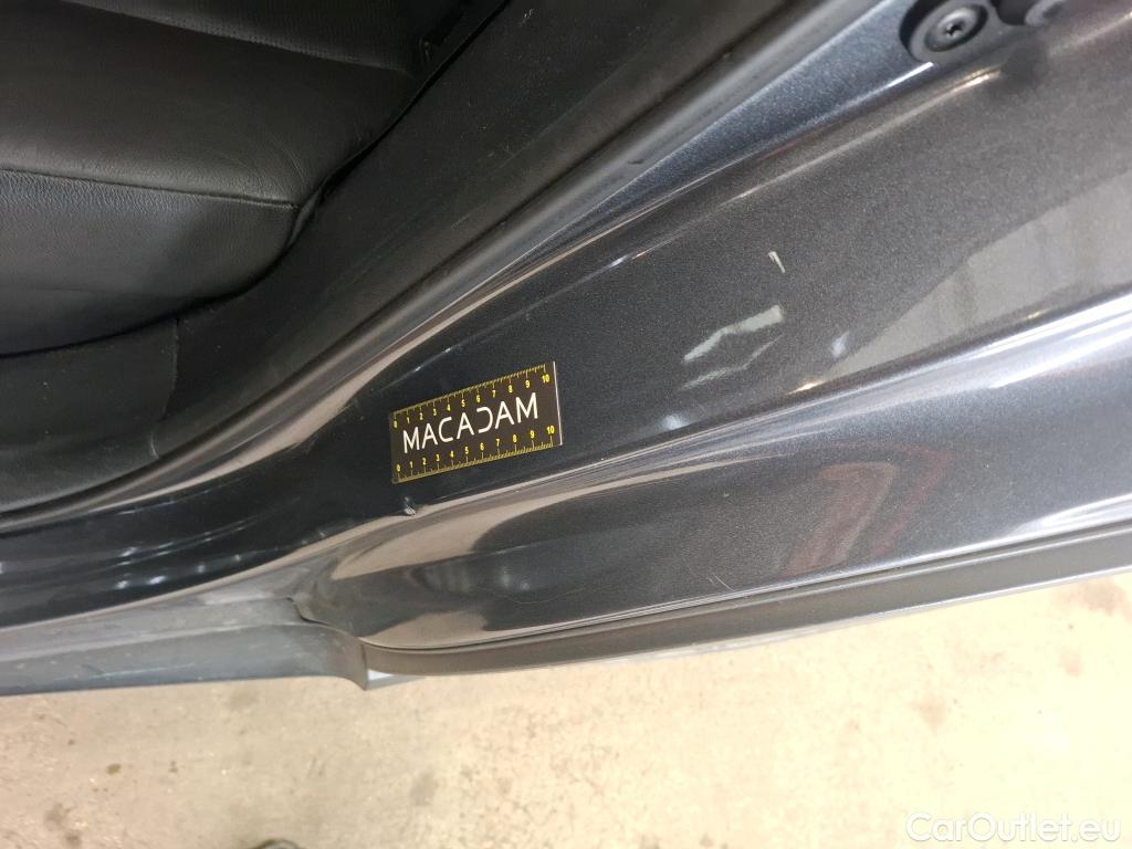  Toyota  C-HR TOYOTA  / 2016 / 5P / SUV 1.8 HYBRIDE 122 DISTINCTIVE #36