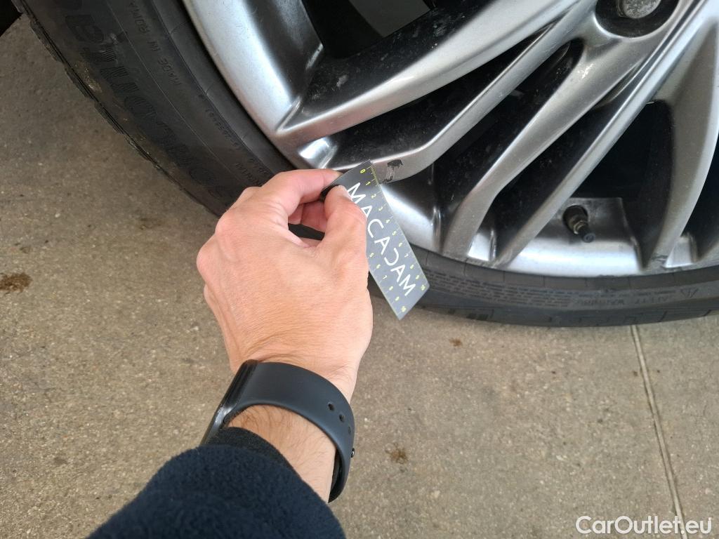  Toyota  C-HR TOYOTA  / 2016 / 5P / SUV 1.8 HYBRIDE 122 DISTINCTIVE #15