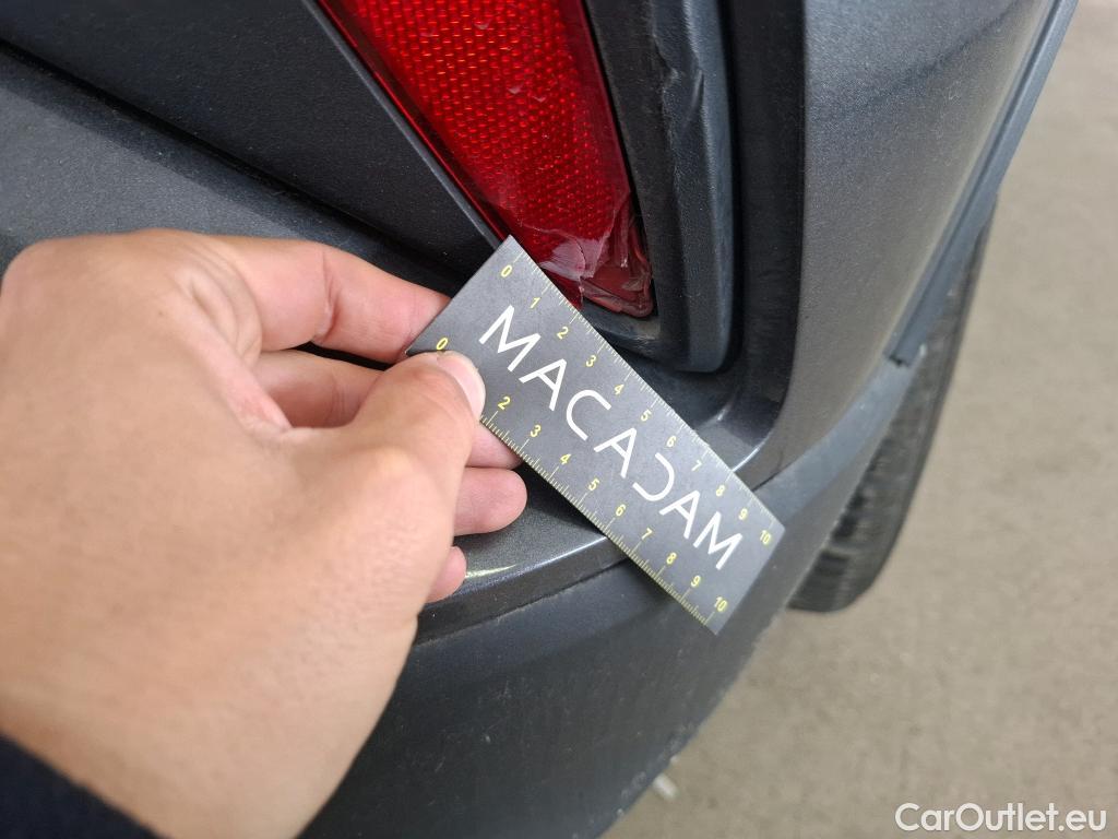  Toyota  C-HR TOYOTA  / 2016 / 5P / SUV 1.8 HYBRIDE 122 DISTINCTIVE #42