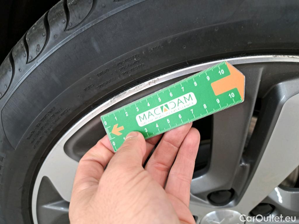  Peugeot  308  GT Line 1.2 PureTech 130CV BVA8 E6dT #15