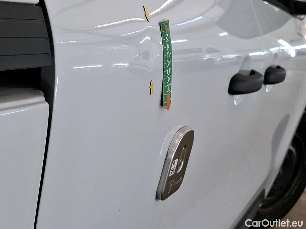  Renault  Kangoo RENAULT  / 2021 / 4P / Fourgonnette GD CONFORT - TCE 130 #10