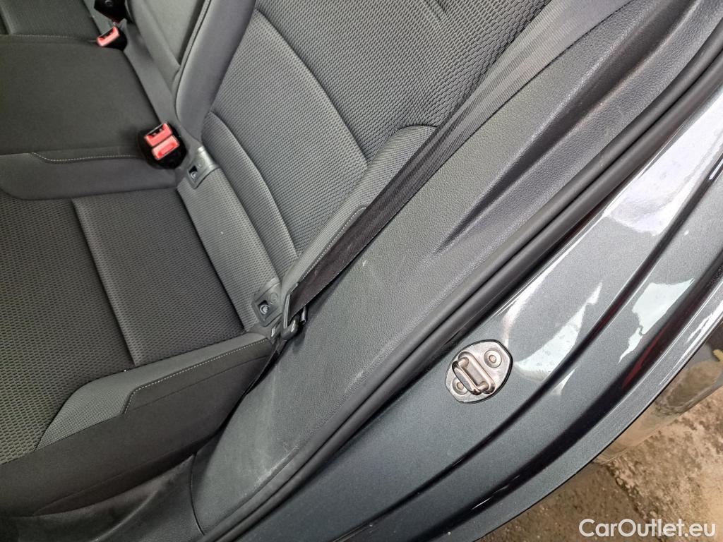  Volkswagen  Golf  VII Berline Confortline Business BMT 1.0 TSI 115CV BVA7 E6dT #5