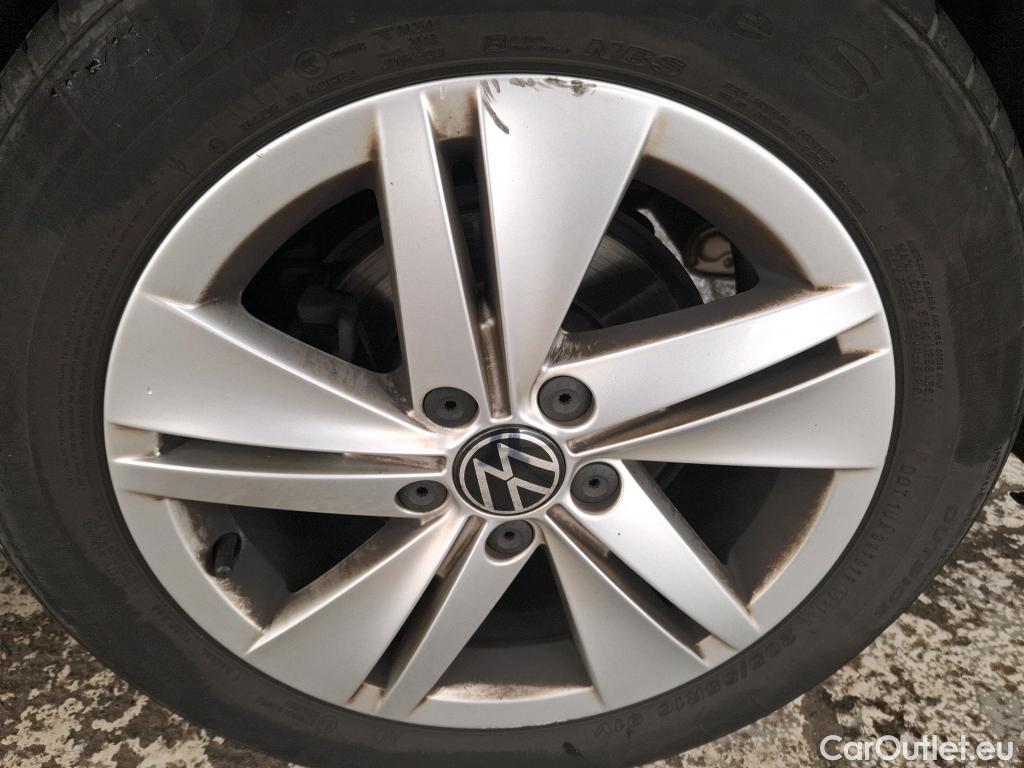  Volkswagen  Golf  VOLKSWAGEN / 2020 / 5P / Berline 2.0 TDI SCR 150 DSG7 Life Busi #10