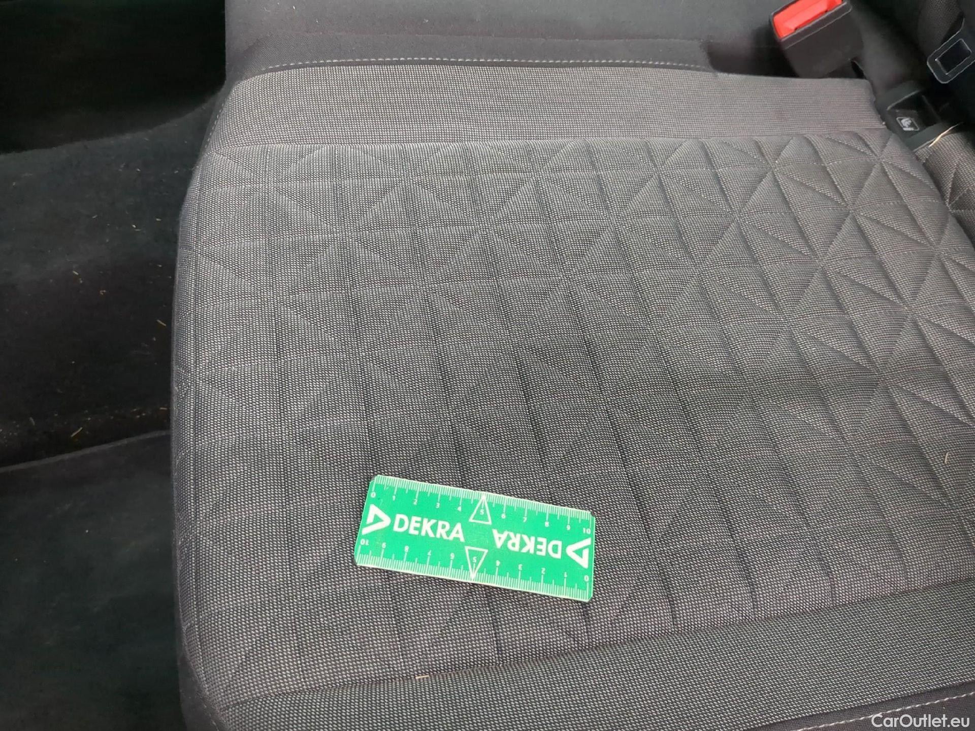  Volkswagen  Tiguan VOLKSWAGEN  / 2020 / 5P / SUV 2.0 TDI 150 DSG7 Life Business #5