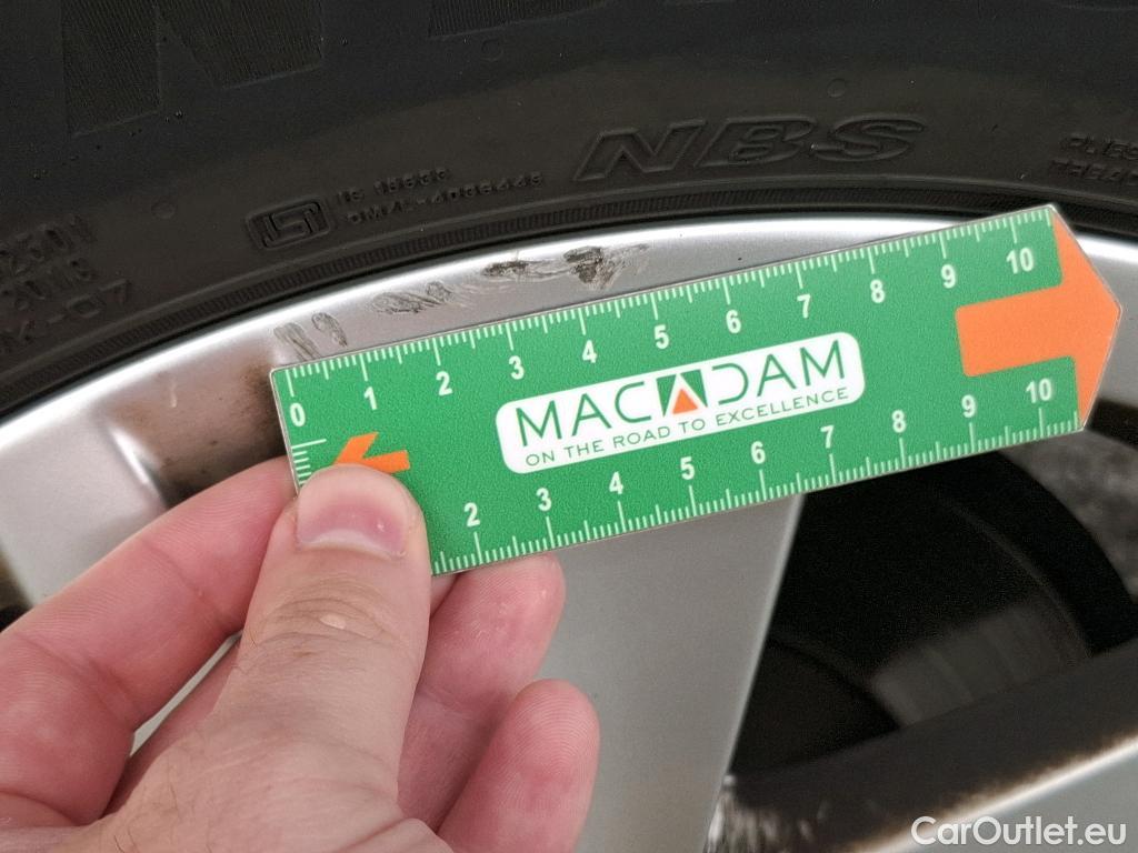  Volkswagen  Golf  VOLKSWAGEN / 2020 / 5P / Berline 2.0 TDI SCR 150 DSG7 Life Busi #12