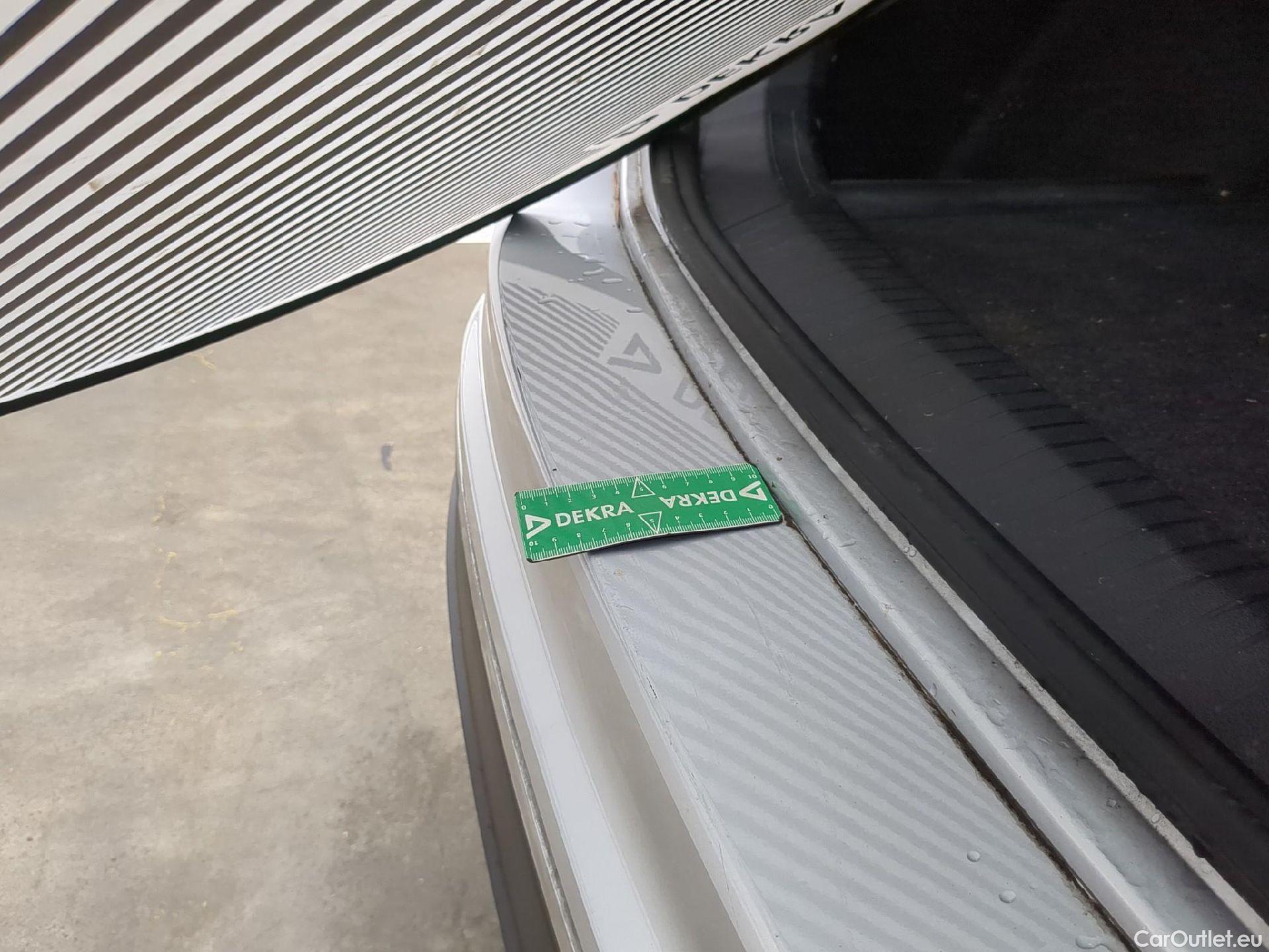  Volkswagen  Tiguan VOLKSWAGEN  / 2020 / 5P / SUV 2.0 TDI 150 DSG7 Life Business #21