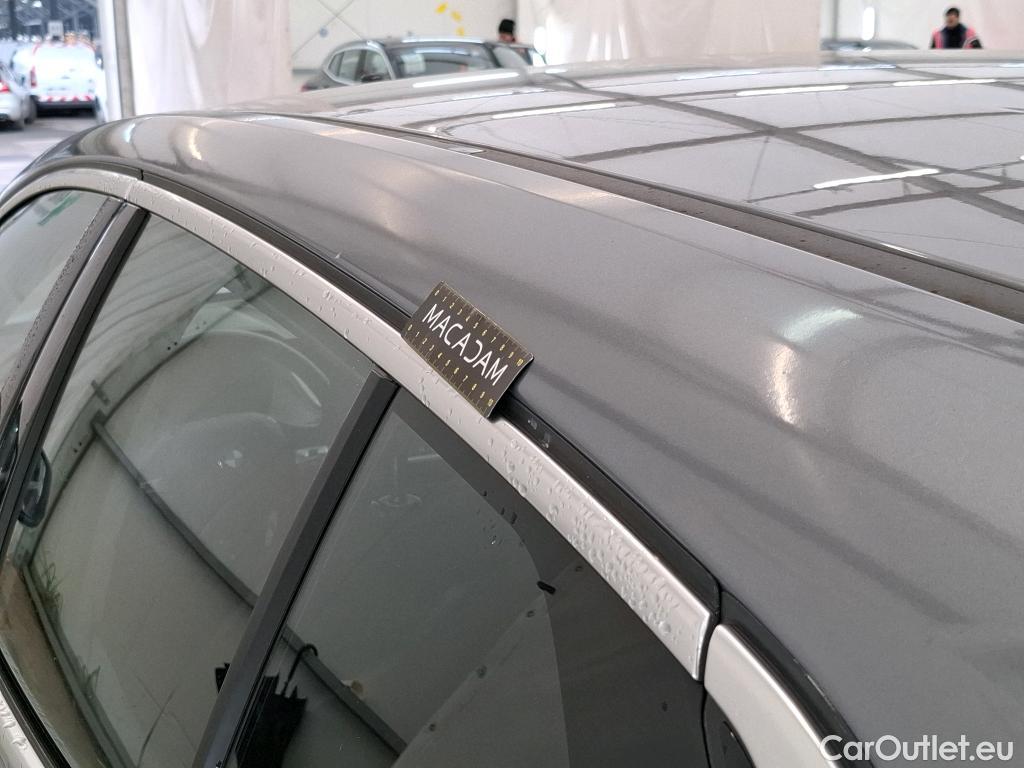  Bmw  Serie 1 BMW Série 1 / 2019 / 5P / Berline 116i DKG7 Business Design #12