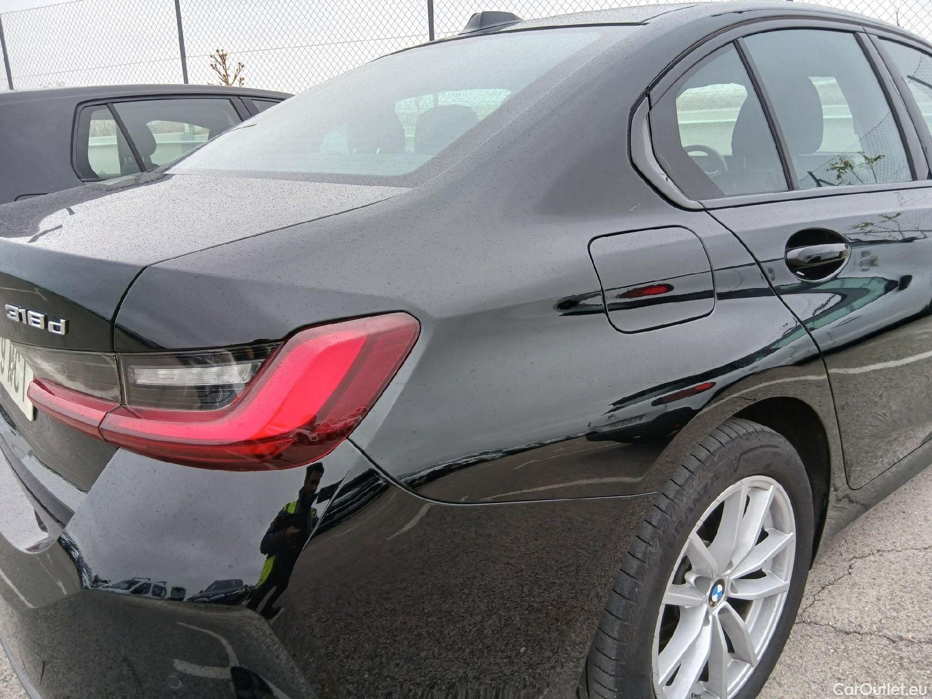  Bmw  Serie 3 BMW  / 2018 / 4P / sedán 318d Auto. #10