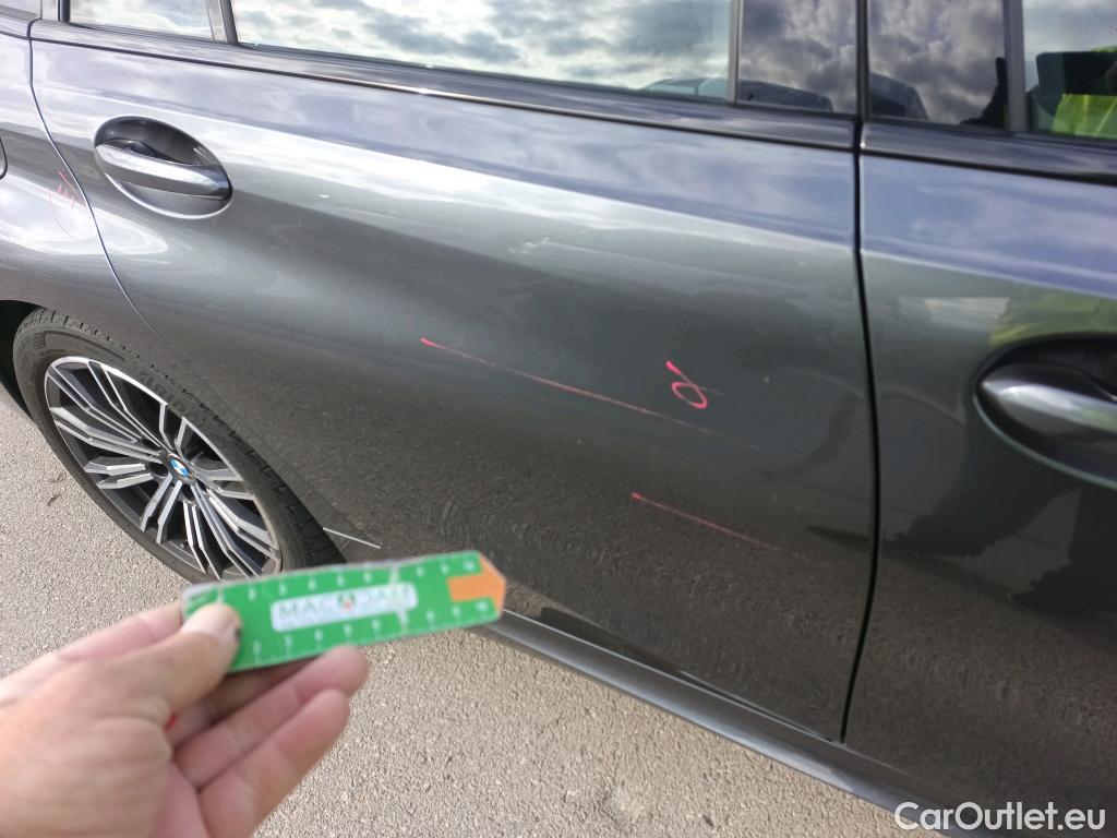  Bmw  Serie 3 BMW  / 2015 / 5P / familiar 330d Touring #9