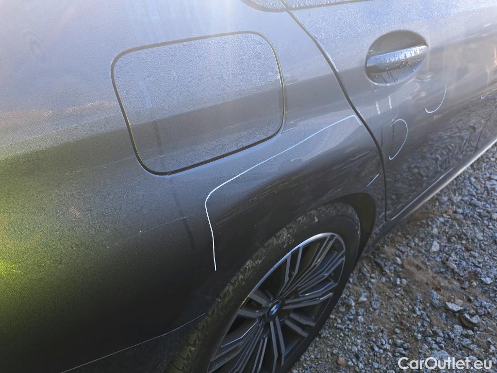  Bmw  Serie 3 BMW  / 2018 / 4P / sedán 320i Auto. #1