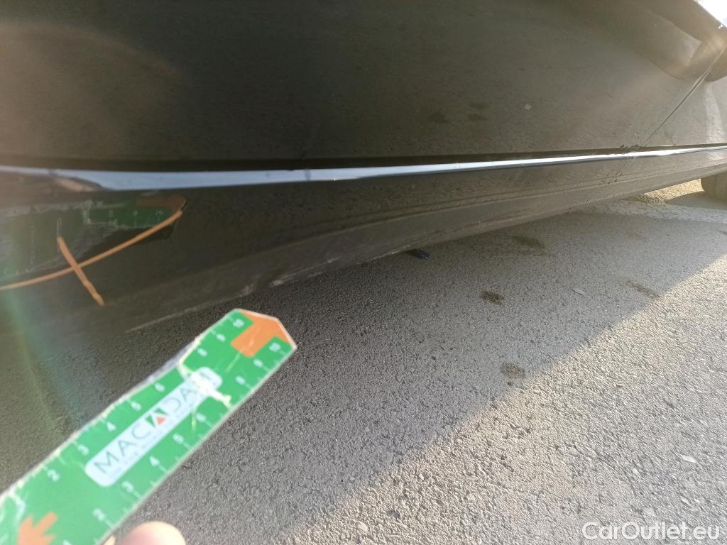  Audi  A3 AUDI  / 2020 / 5P / berlina con portón Sportback Advanced 35 TFSI 110kW S tron #2