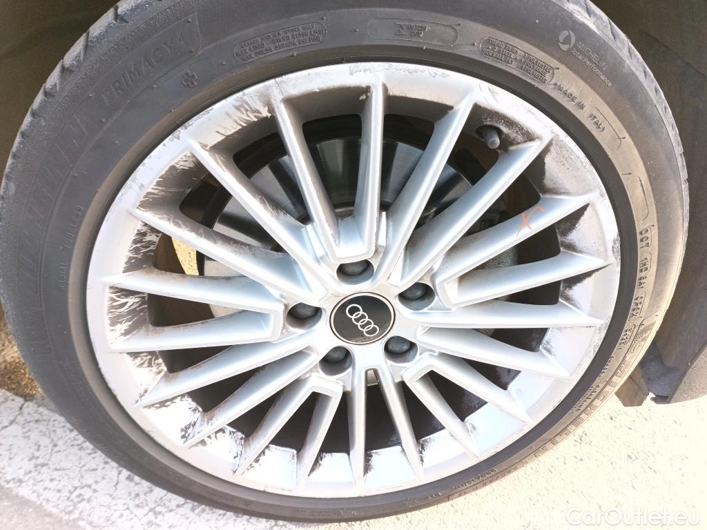  Audi  A3 AUDI  / 2020 / 5P / berlina con portón Sportback Advanced 35 TFSI 110kW S tron #16