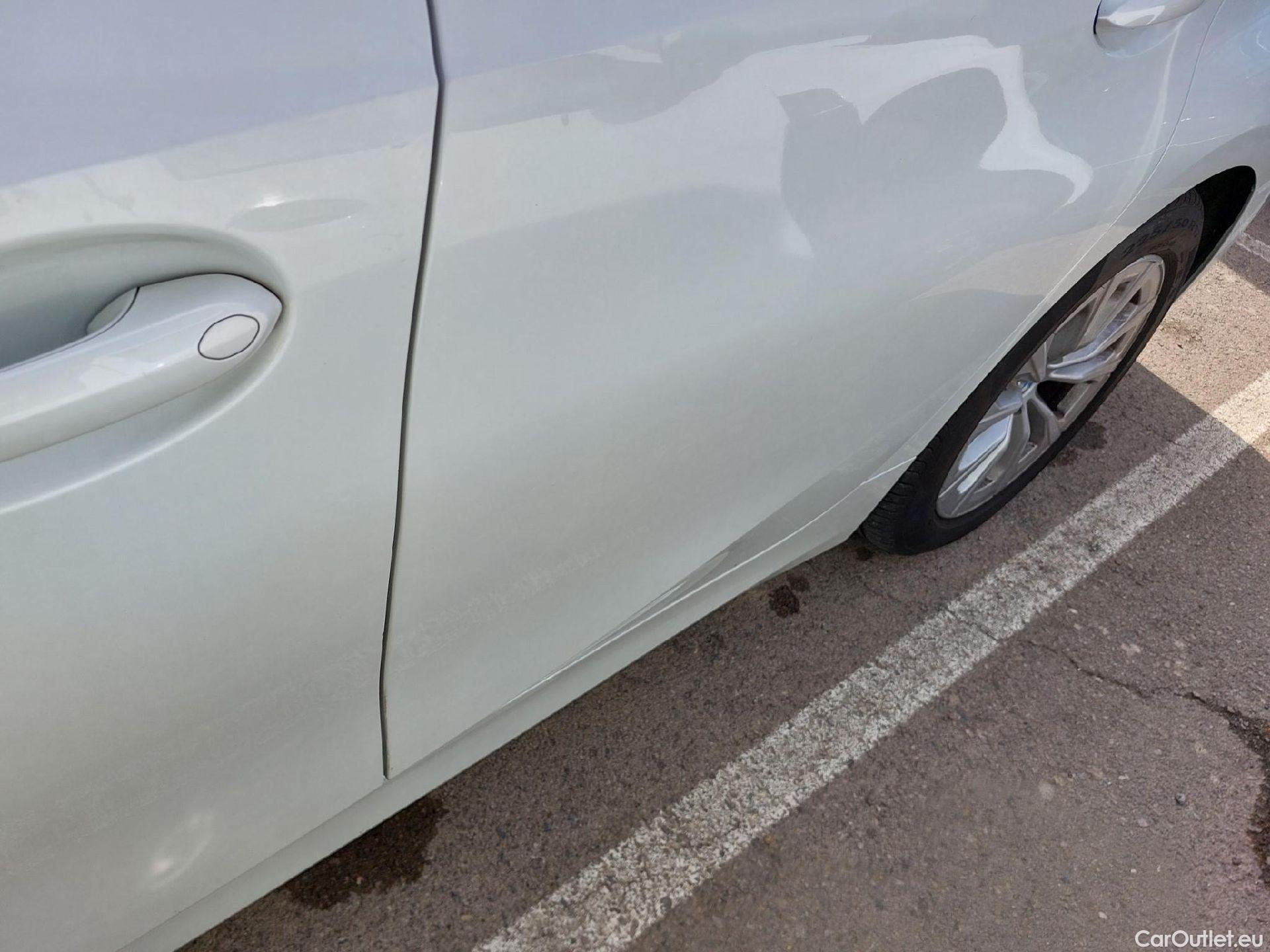  Bmw  Serie 3 BMW  / 2015 / 5P / familiar 318d Touring #7