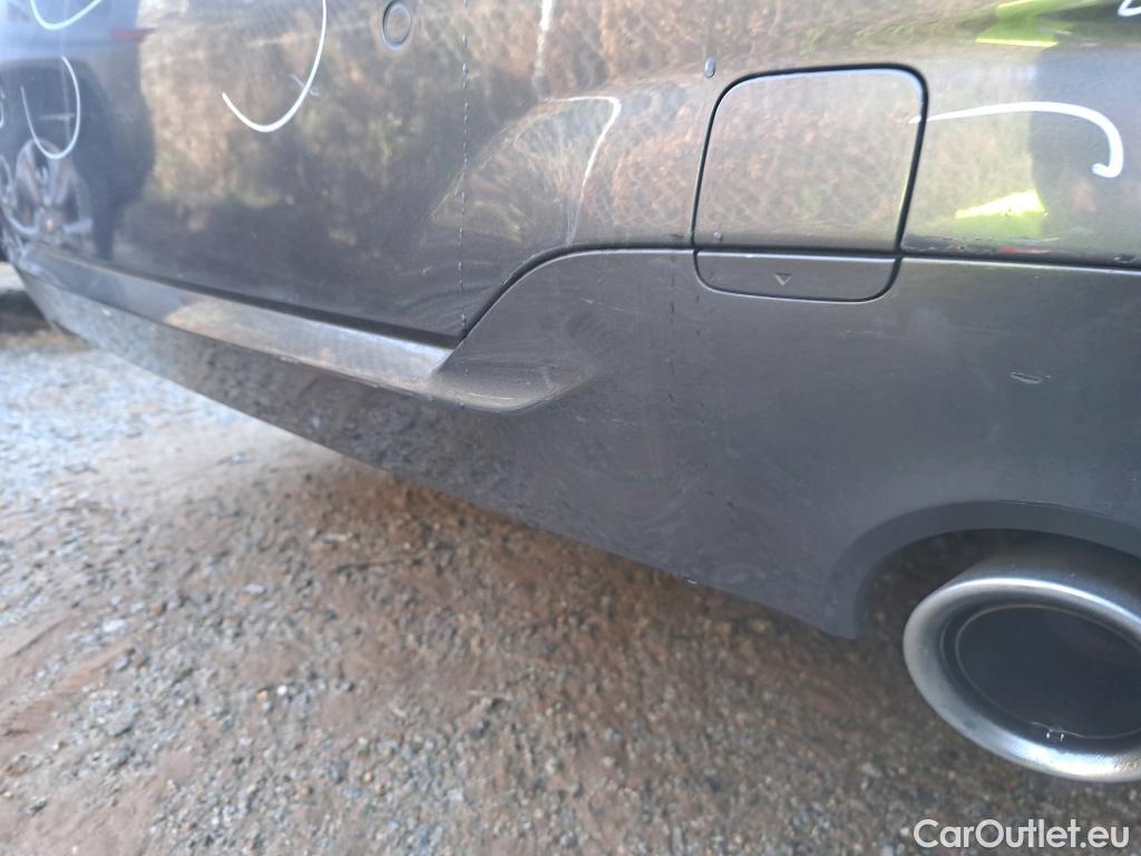  Bmw  Serie 3 BMW  / 2018 / 4P / sedán 320i Auto. #15