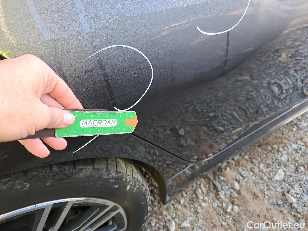  Bmw  Serie 3 BMW  / 2018 / 4P / sedán 320i Auto. #12