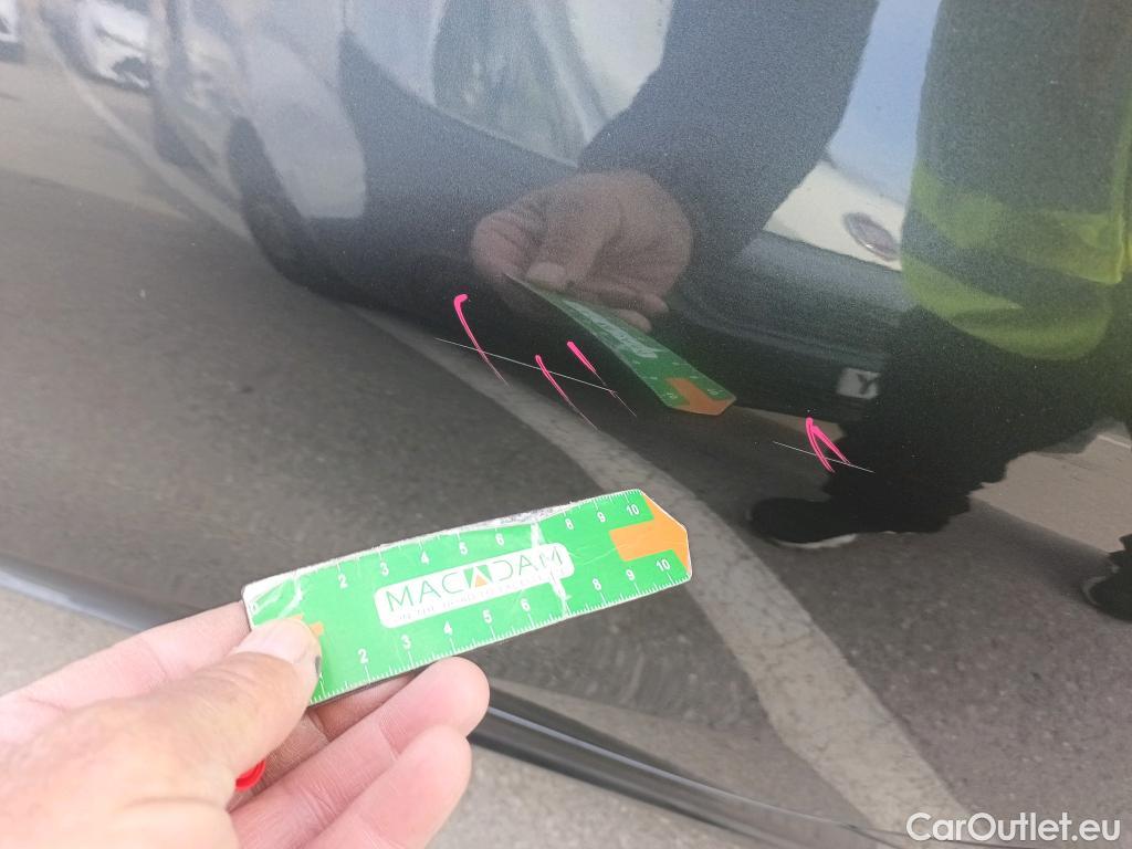  Bmw  Serie 3 BMW  / 2015 / 5P / familiar 330d Touring #6