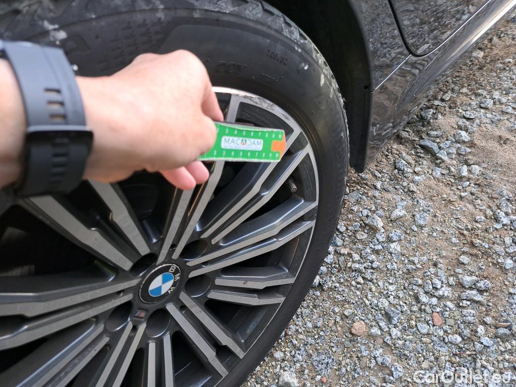  Bmw  Serie 3 BMW  / 2018 / 4P / sedán 320i Auto. #6