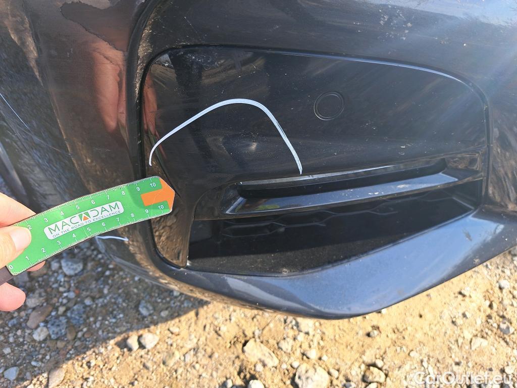  Bmw  Serie 3 BMW  / 2018 / 4P / sedán 320i Auto. #26