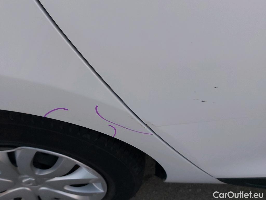  Renault  Clio RENAULT  / 2016 / 5P / berlina con portón Business dCi 66kW (90CV) -18 (AC) #15