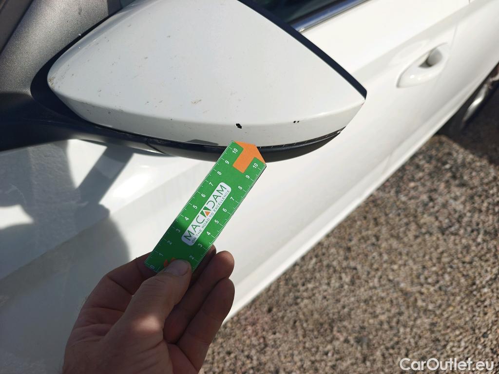  Skoda  KAMIQ SKODA  1.0 TSI 81kW (110CV) DSG Ambition #18