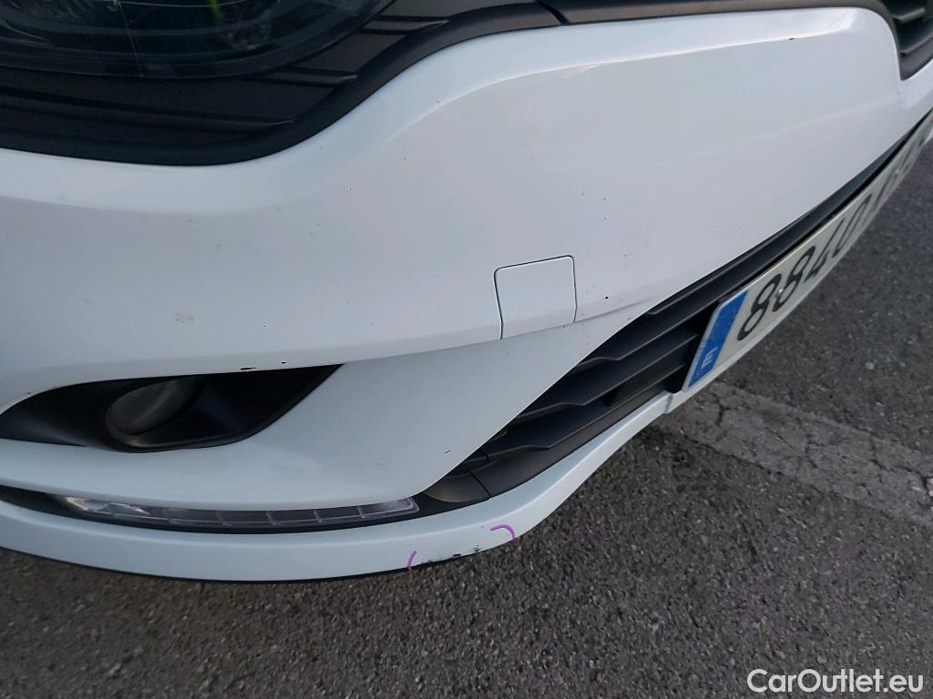  Renault  Clio RENAULT  / 2016 / 5P / berlina con portón Business dCi 66kW (90CV) -18 (AC) #17