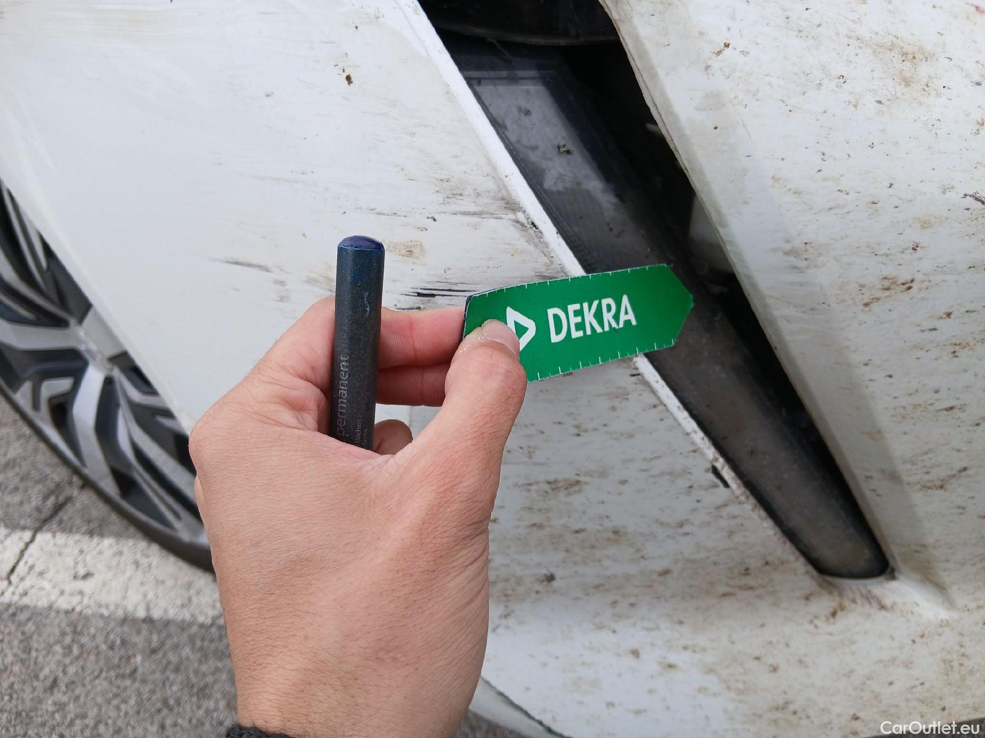  Peugeot  208 PEUGEOT  / 2019 / 5P / berlina con portón BlueHDi 73kW (100CV) Active #6