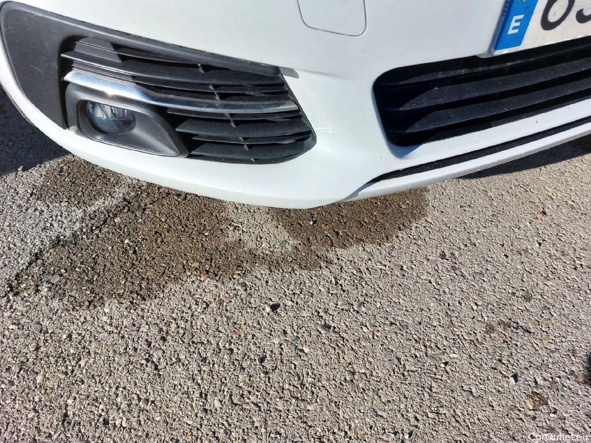  Peugeot  308 PEUGEOT  / 2017 / 5P / berlina con portón 5p Active Pack BlueHDi 130 S&S #3