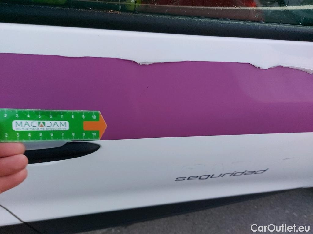  Renault  Clio RENAULT  / 2016 / 5P / berlina con portón Business dCi 66kW (90CV) -18 (AC) #4