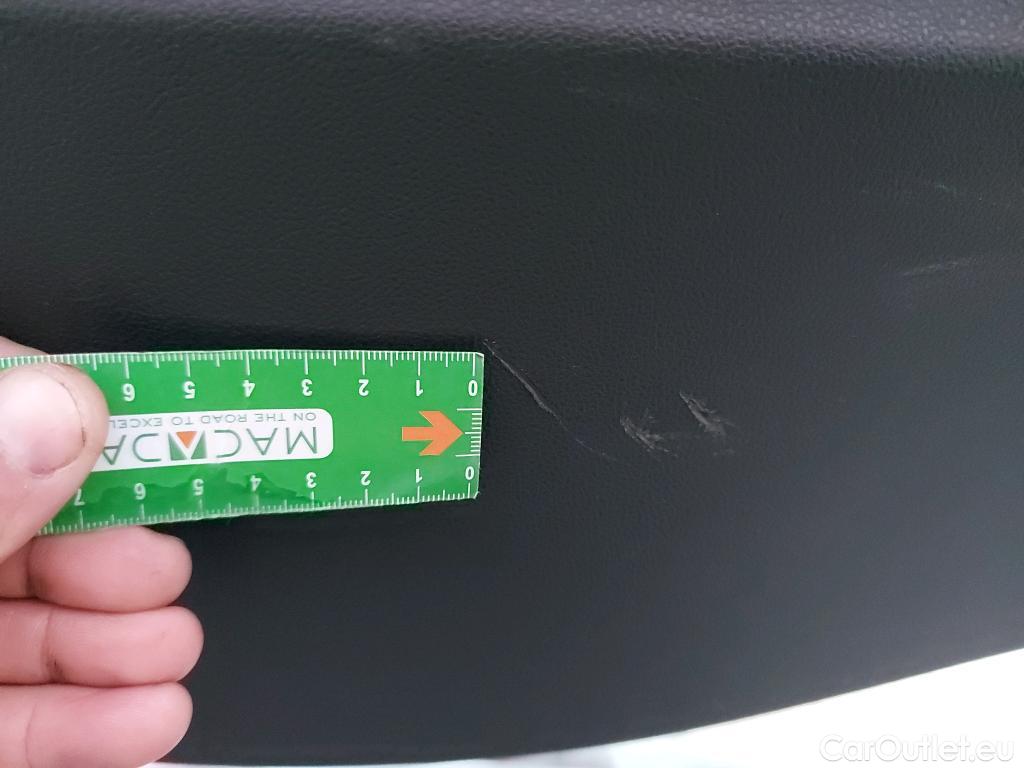  Renault  Clio RENAULT  / 2016 / 5P / berlina con portón Business dCi 66kW (90CV) -18 (AC) #20