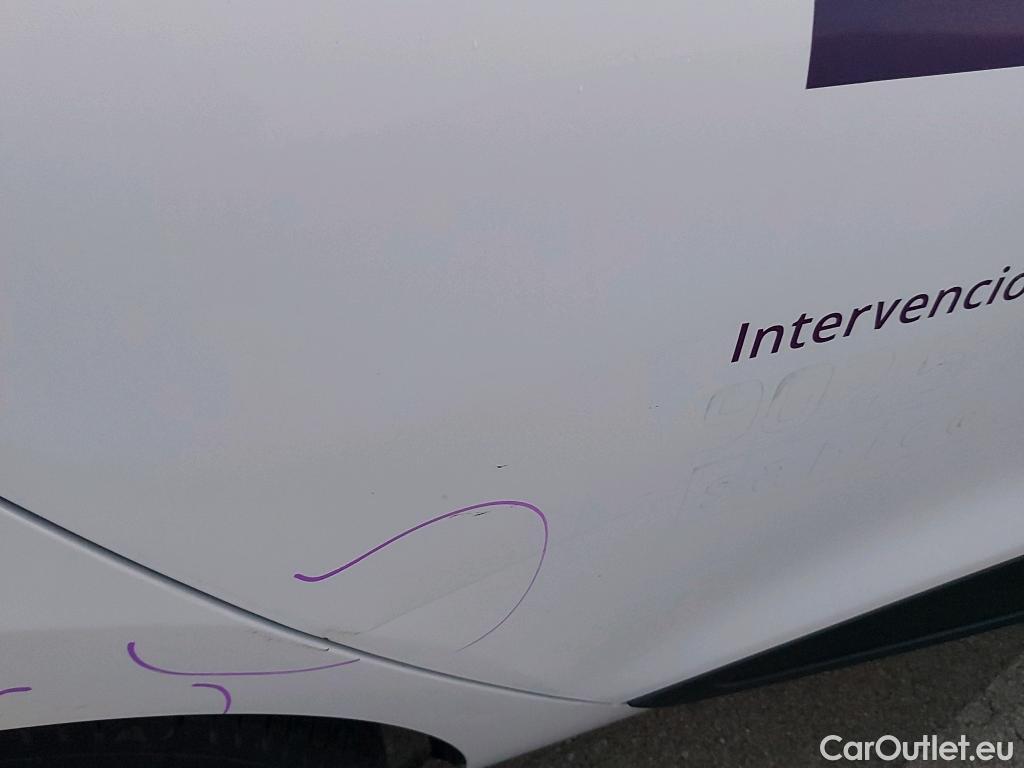  Renault  Clio RENAULT  / 2016 / 5P / berlina con portón Business dCi 66kW (90CV) -18 (AC) #11