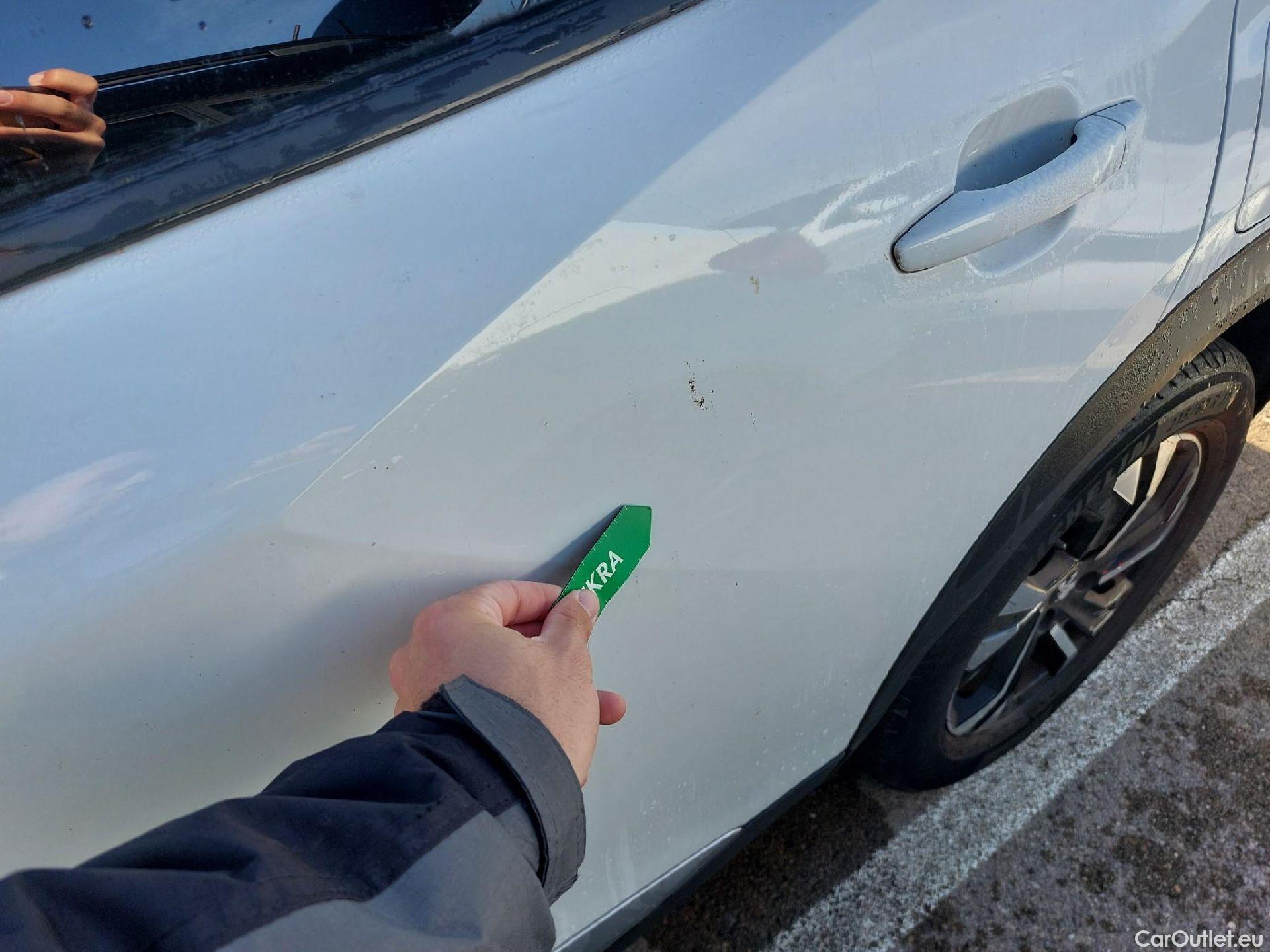  Peugeot  2008  Allure Pack 1.5 HDi 110CV MT6 E6d #13