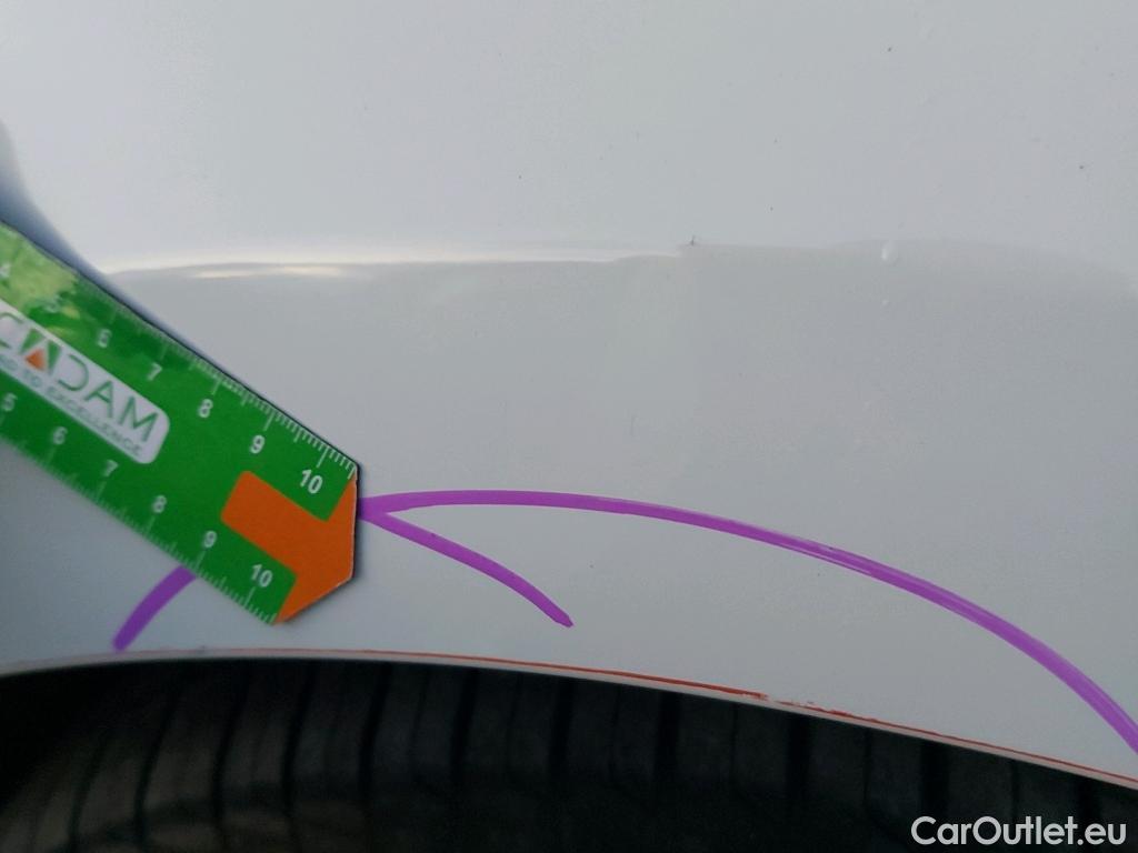  Renault  Clio RENAULT  / 2016 / 5P / berlina con portón Business dCi 66kW (90CV) -18 (AC) #22