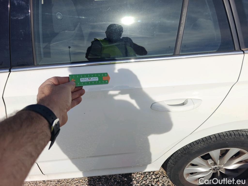  Skoda  KAMIQ SKODA  1.0 TSI 81kW (110CV) DSG Ambition #6