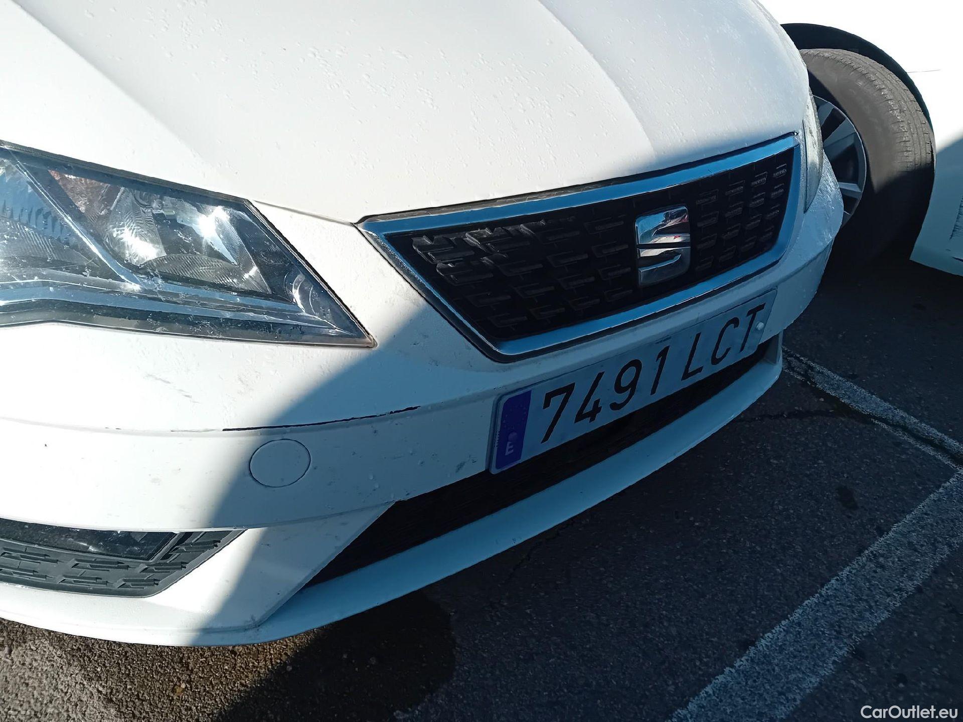  Seat  Leon SEAT León / 2016 / 5P / berlina con portón 1.6 TDI 85kW S&S Style Visio Ed Nav (AC) #1