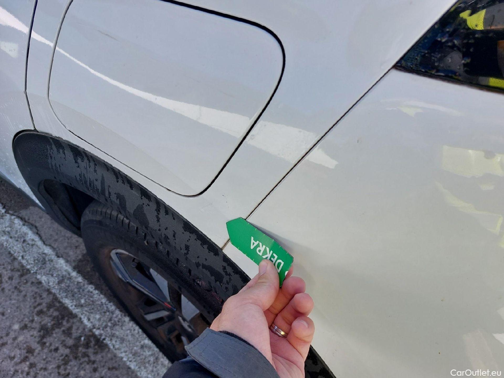  Peugeot  2008  Allure Pack 1.5 HDi 110CV MT6 E6d #15