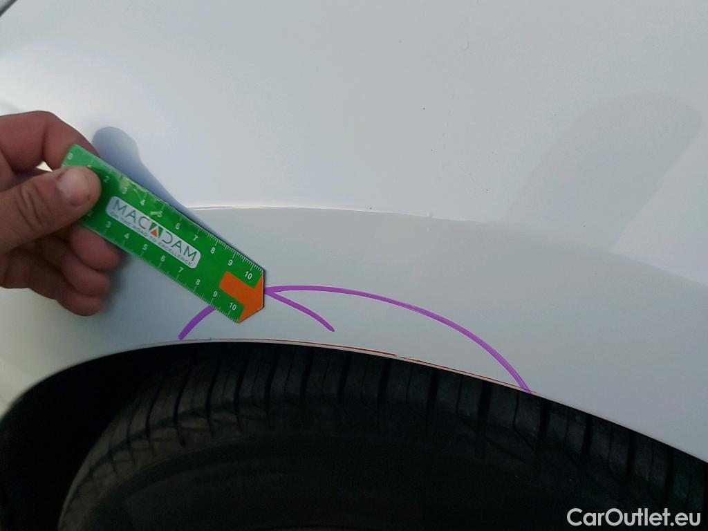  Renault  Clio RENAULT  / 2016 / 5P / berlina con portón Business dCi 66kW (90CV) -18 (AC) #21