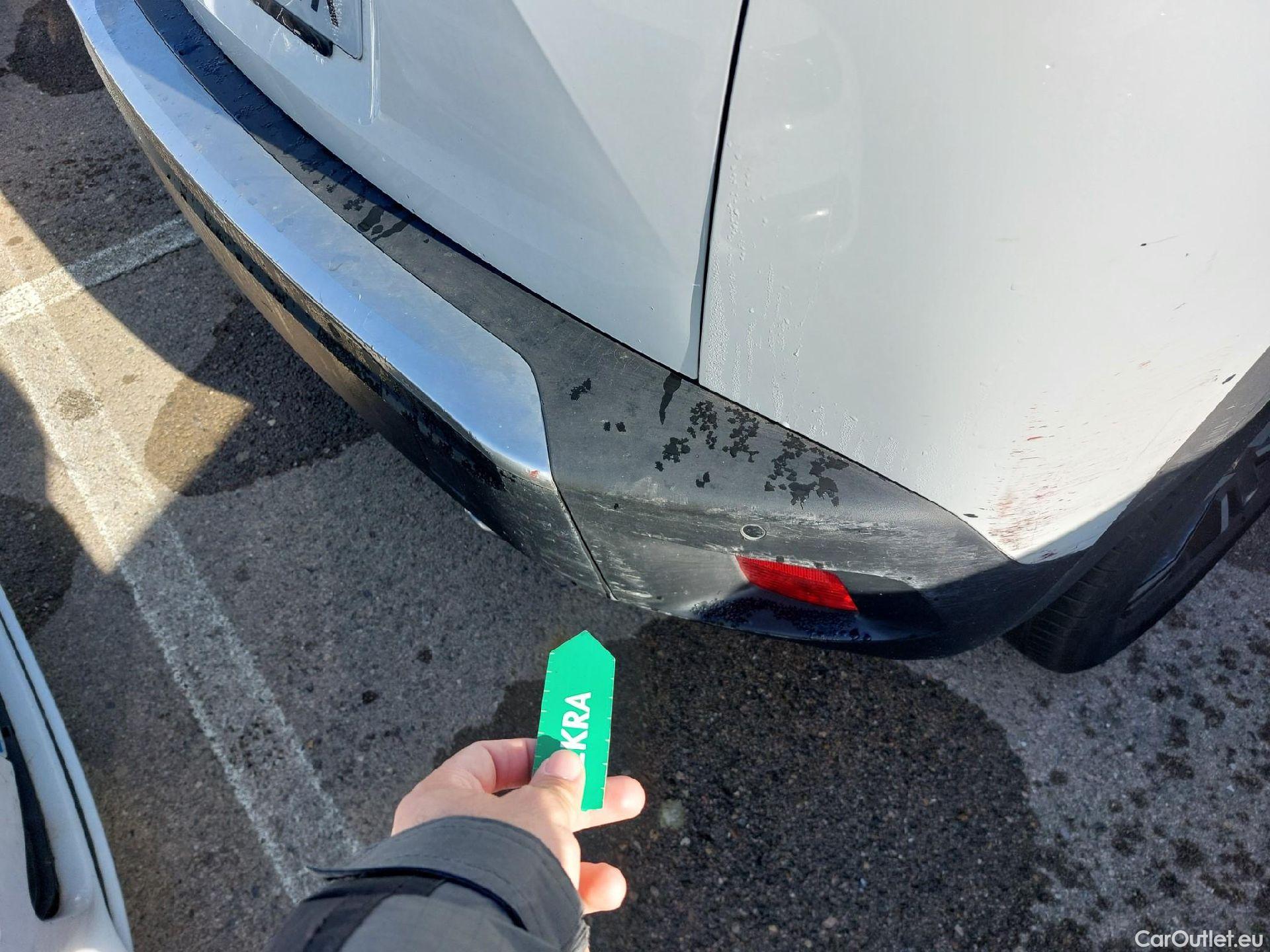  Peugeot  2008  Allure Pack 1.5 HDi 110CV MT6 E6d #21