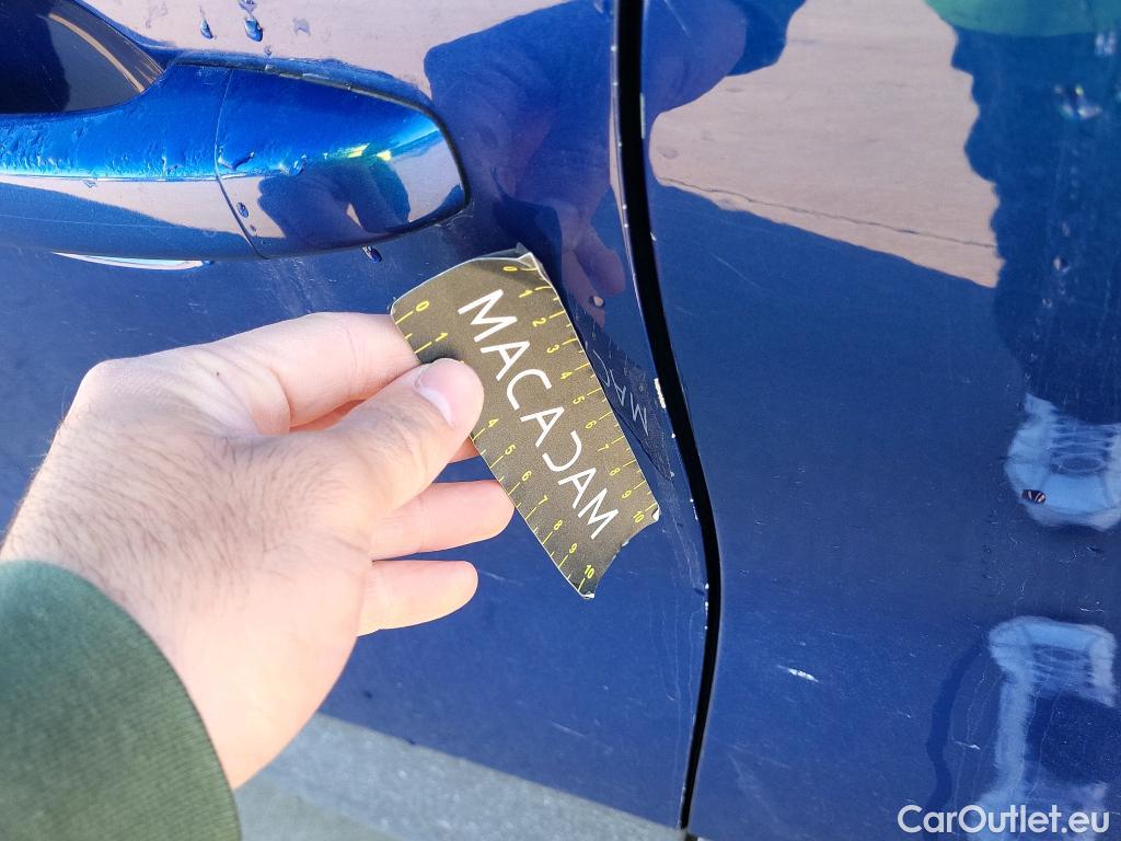  Renault  Captur RENAULT  / 2020 / 5P / todoterreno Intens TCe 90 #4