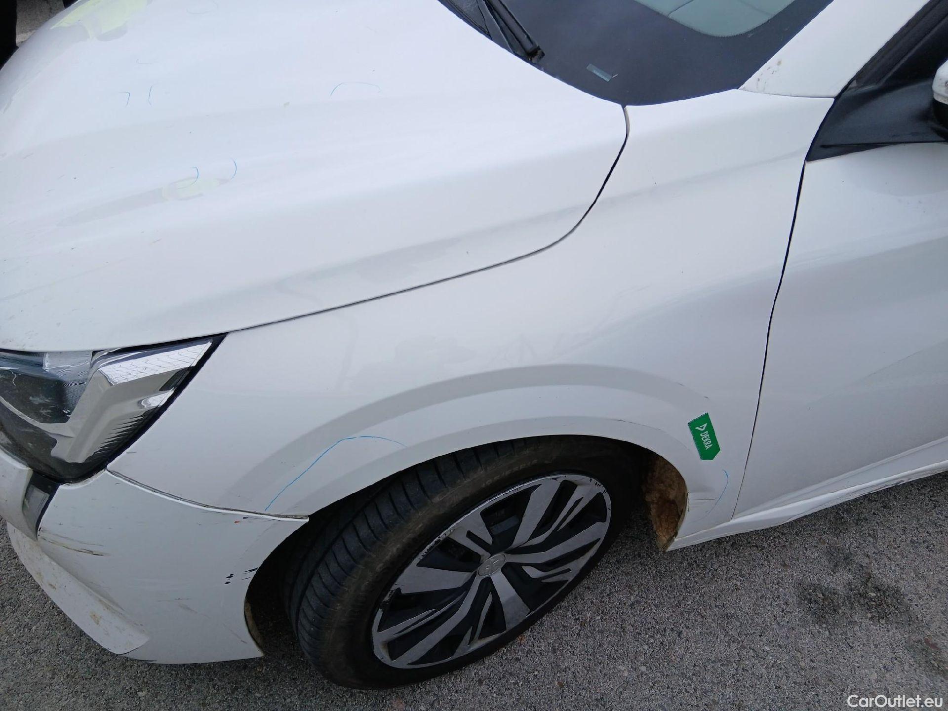  Peugeot  208 PEUGEOT  / 2019 / 5P / berlina con portón BlueHDi 73kW (100CV) Active #14