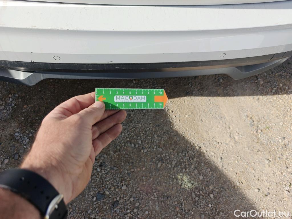  Skoda  KAMIQ SKODA  1.0 TSI 81kW (110CV) DSG Ambition #8