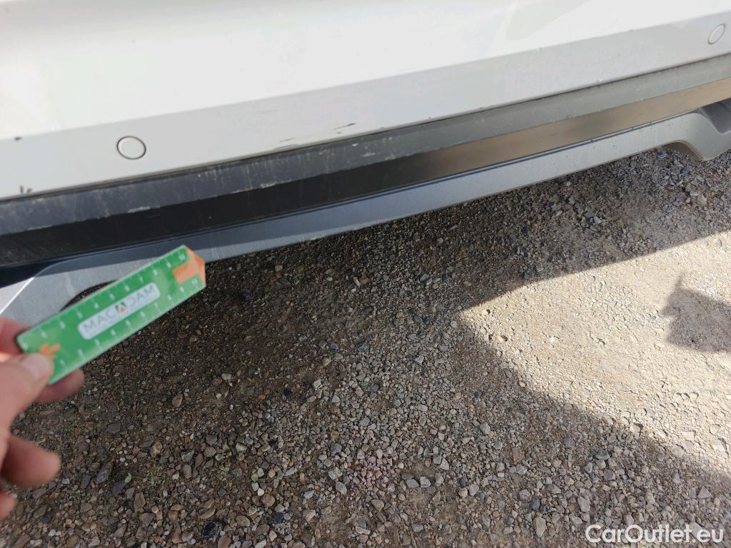  Skoda  KAMIQ SKODA  1.0 TSI 81kW (110CV) DSG Ambition #10