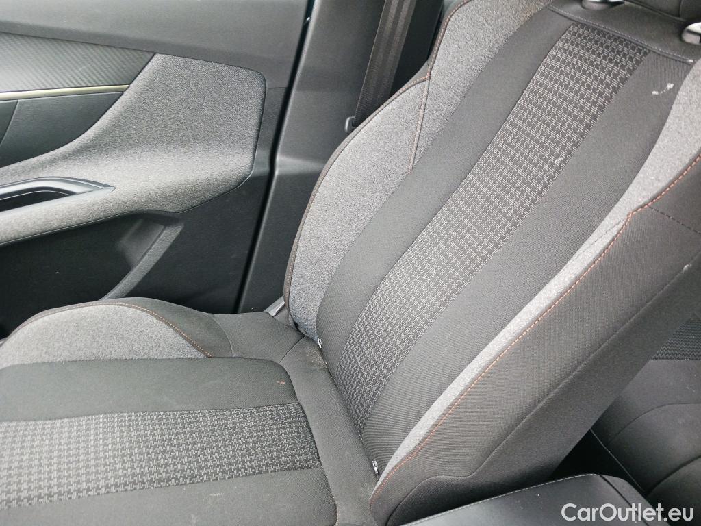  Peugeot  3008  Active Pack 1.5 HDi 130CV MT6 E6d #17