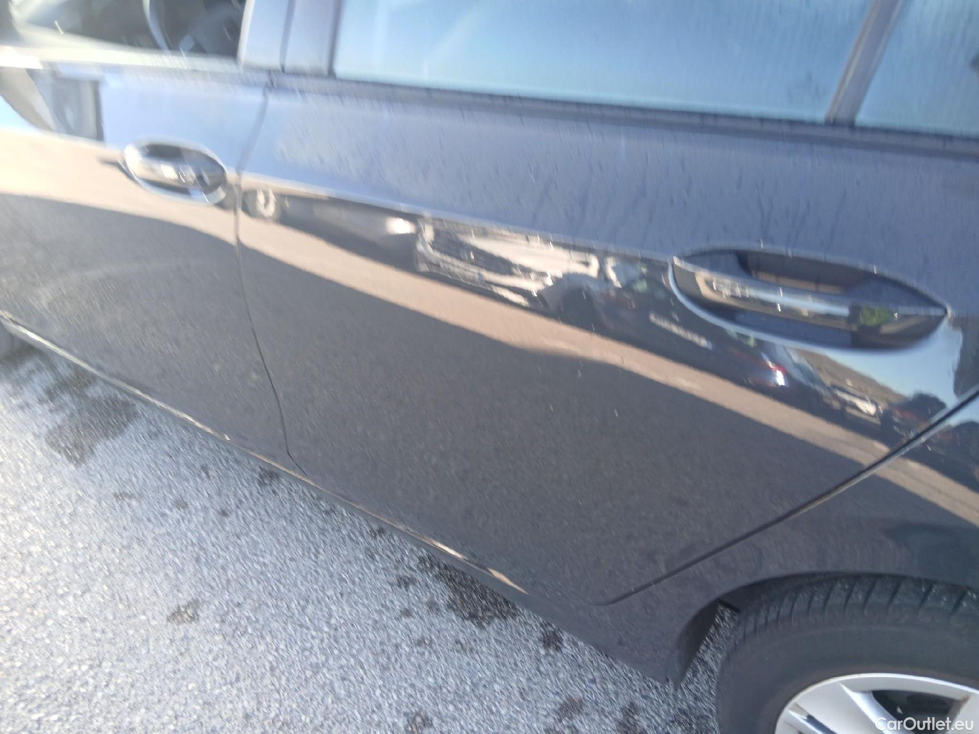  Volkswagen  Golf  VOLKSWAGEN / 2020 / 5P / berlina con portón 2.0 TDI 85kW (115CV) #10