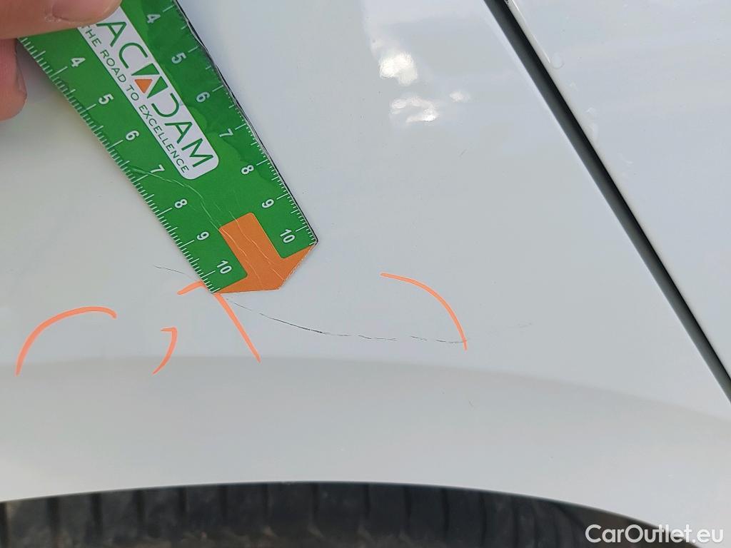  Volkswagen  Golf  VOLKSWAGEN / 2020 / 5P / berlina con portón 1.0 TSI 81kW (110CV) #6