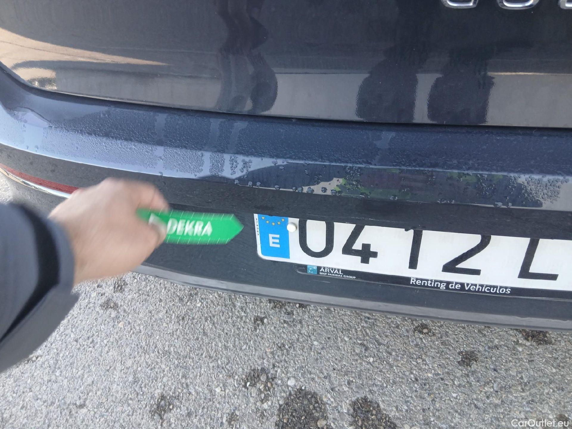  Volkswagen  Golf  VOLKSWAGEN / 2020 / 5P / berlina con portón 2.0 TDI 85kW (115CV) #13