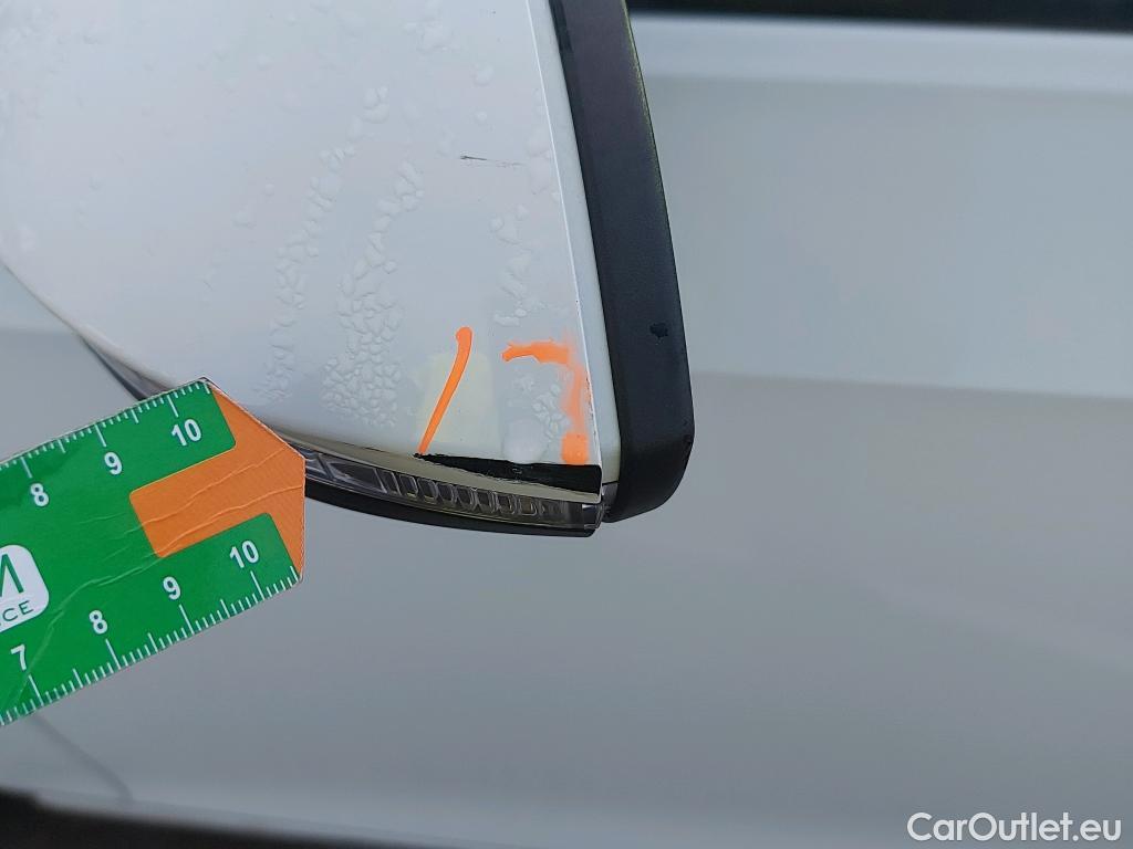  Volkswagen  Golf  VOLKSWAGEN / 2020 / 5P / berlina con portón 1.0 TSI 81kW (110CV) #32