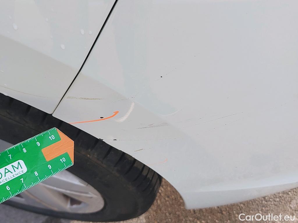  Volkswagen  Golf  VOLKSWAGEN / 2020 / 5P / berlina con portón 1.0 TSI 81kW (110CV) #10