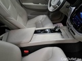  Volvo  XC60 VOLVO  / 2021 / 5P / SUV B4 D AWD AUTOMATICO MOMENTUM PRO #64