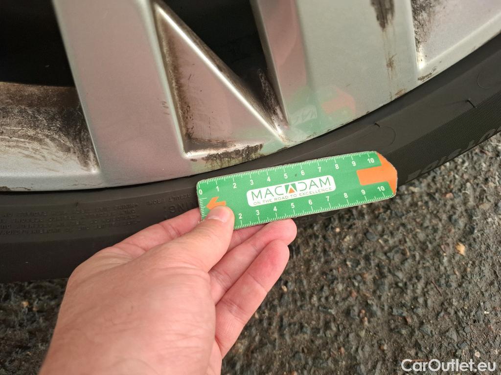  Peugeot  3008  Active Business 1.5 HDi 130CV BVA8 E6d #14